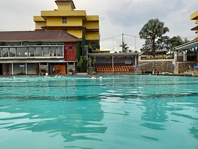 Harga Tiket Masuk Swimming Pool Yadika Tanjungsari, Kabupaten Sumedang - Jun 2023 | Renangloka